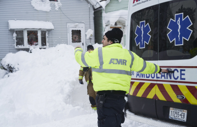 ΗΠΑ: Τουλάχιστον 49 νεκροί από τη «χιονοθύελλα του αιώνα» - Βοήθεια στην πολιτεία της Νέας Υόρκης ενέκρινε ο Μπάιντεν