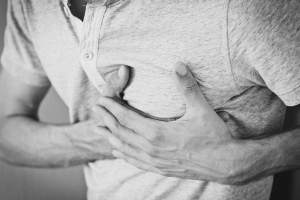 Τα 6 απρόσμενα σημάδια που δείχνουν πρόβλημα στην καρδιά
