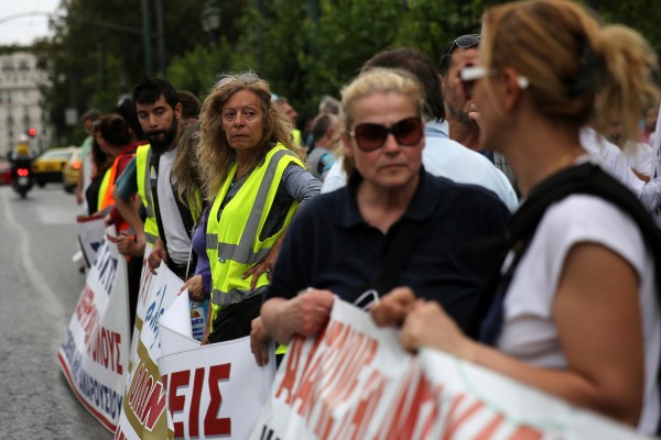 Απέρριψε την πρόταση Σκουρλέτη η ΠΟΕ ΟΤΑ - συνεχίζει την απεργία