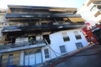 Φωτιά στη Ριζούπολη: Πυροσβέστες απεγκλώβισαν έξι άτομα