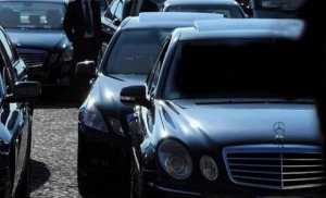 Αυστηρές συστάσεις Τσίπρα για τα βουλευτικά αυτοκίνητα