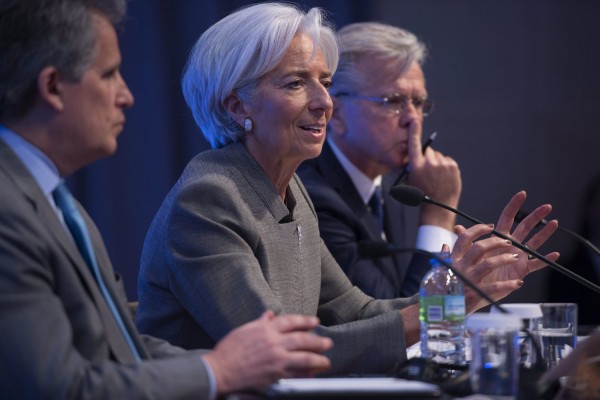 Το ΔΝΤ δεν απαιτεί νέα μέτρα, μόνο έλεγχο των τραπεζών