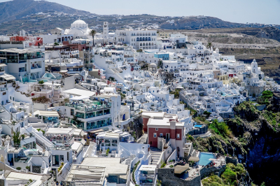 L&#039;Echo: «Τουρίστες και επενδυτές στοιχηματίζουν στην Ελλάδα»