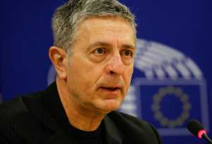 Στον διεθνή Τύπο η αντιτρομοκρατική φάρσα Κούλογλου και Yes Men στο Ευρωκοινοβούλιο