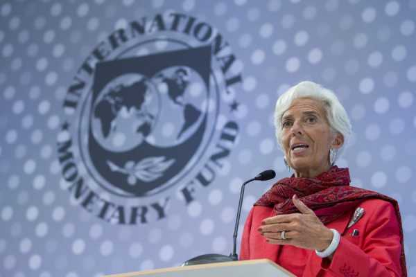 Μέτρα 4ου μνημονίου ζητά το ΔΝΤ - Στον «Προκρούστη» και πάλι οι συντάξεις και αφορολόγητο