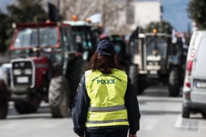 «Ποταμός» από τα τρακτέρ στην Αθήνα εάν δεν ικανοποιηθούν οι αγρότες - Ξεκινούν αποκλεισμοί Εθνικών Οδών