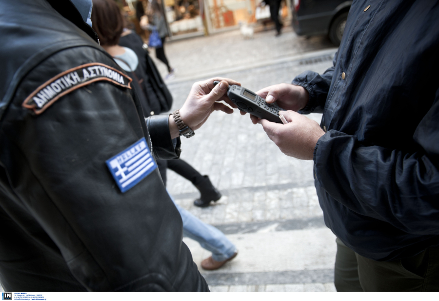ΑΣΕΠ: Τα «αγκάθια» που καθυστερούν την προκήρυξη για τις μόνιμες προσλήψεις στη δημοτική αστυνομία