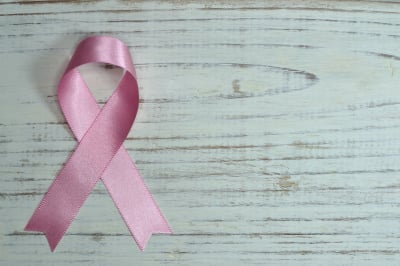 Οι έμφυλες ανισότητες επιδεινώνουν την πρόσβαση των γυναικών στην πρόληψη, ανίχνευση και περίθαλψη του καρκίνου