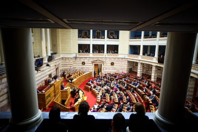 Ιδιωτικά ΑΕΙ: Απορρίφθηκαν οι ενστάσεις αντισυνταγματικότητας - «Όχι» από ΣΥΡΙΖΑ, ΠΑΣΟΚ, ΚΚΕ στο κάλεσμα Χαρίτση για πρόταση μομφής