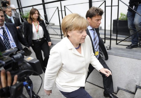 Γερμανία: Υποχωρεί η δημοτικότητα Μέρκελ, διατηρεί ευρύ προβάδισμα έναντι Σουλτς
