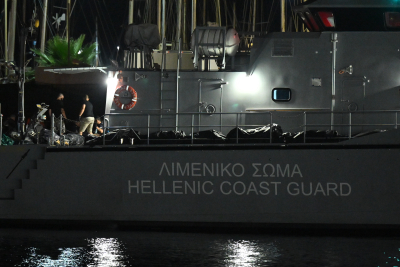 Συνεχίζονται οι έρευνες για αγνοούμενους στο ναυάγιο της Πύλου: Τη Δευτέρα οι 9 κατηγορούμενοι στον ανακριτή