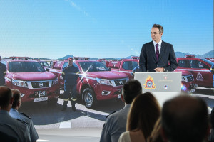 Παράδοση 20 πυροσβεστικών οχημάτων από την «Παπαστράτος» - «Φέτος είμαστε πιο έτοιμοι από ποτέ» σύμφωνα με τον κ. Μητσοτάκη