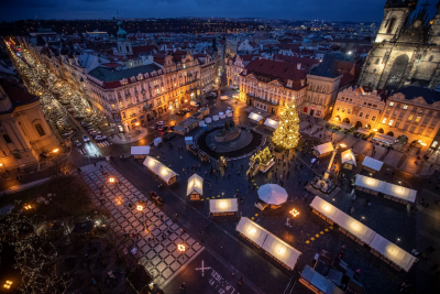 Χριστούγεννα 2023: Παραμυθένιο σκηνικό στην Πράγα