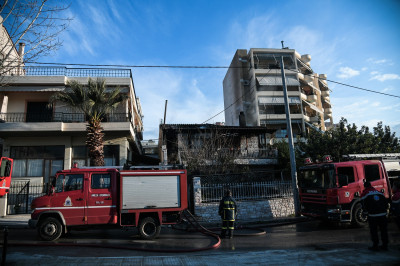 Φωτιά σε εργοστάσιο στο Ζευγολατιό – Φόβοι για έκρηξη