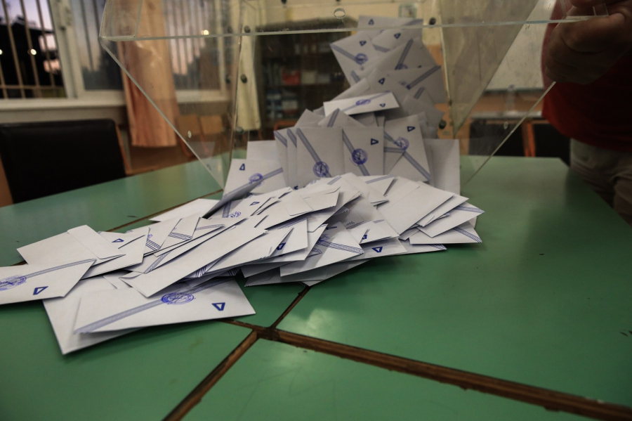 Επιστολική ψήφος: «Ναι» για τις Ευρωεκλογές, μπλόκο για τις Εθνικές