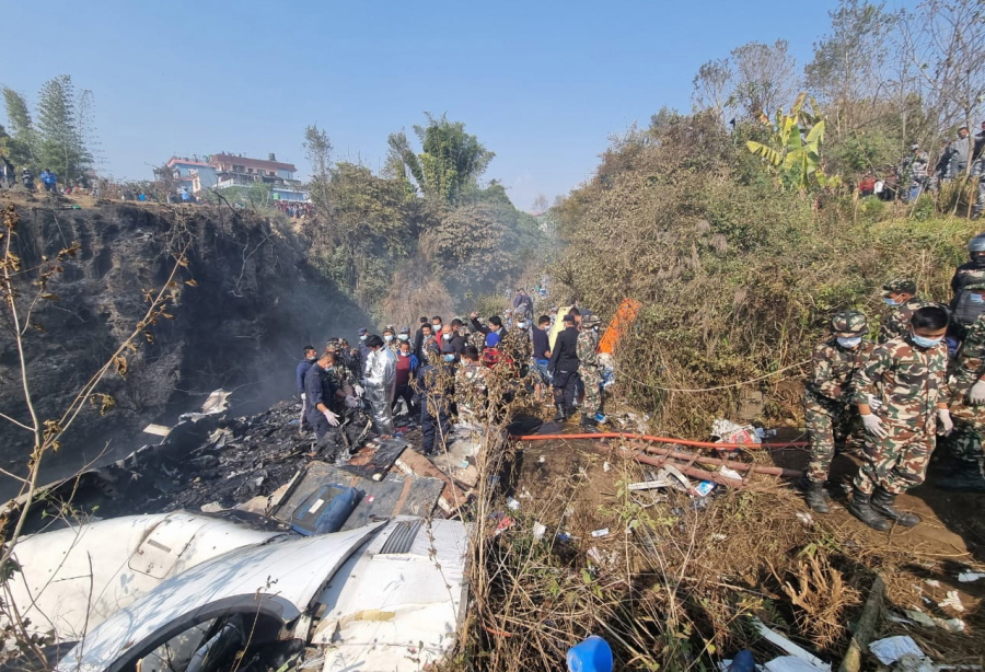 Τραγωδία στο Νεπάλ: Η μοιραία στιγμή της πτώσης του αεροσκάφους, στους 67 οι νεκροί