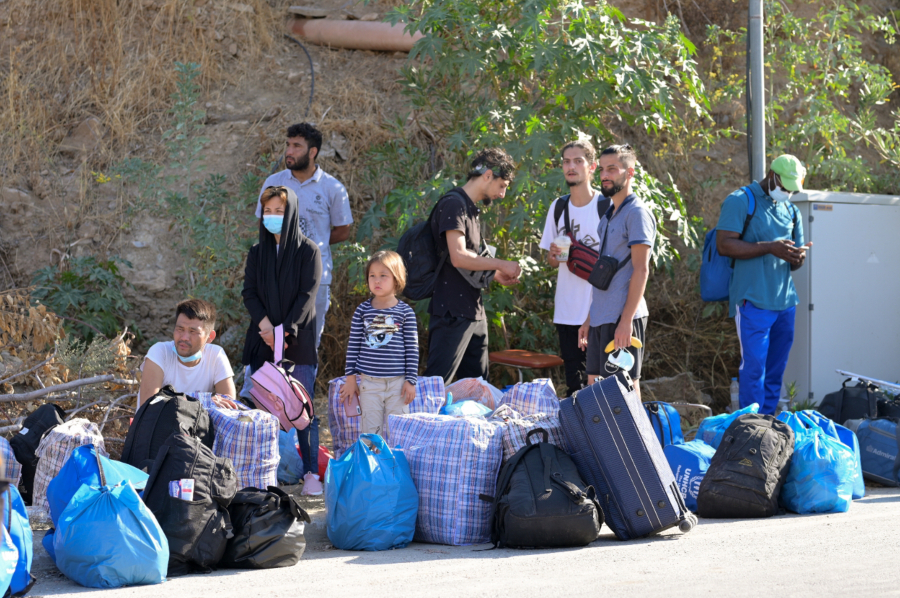 Στην κυβέρνηση η ευθύνη διαχείρισης του προγράμματος παροχής οικονομικής βοήθειας στους αιτούντες άσυλο
