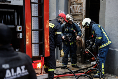 Θεσσαλονίκη: Έσβησε η φωτιά στην κλινική, σε ασφαλή σημεία ασθενείς και εργαζόμενοι