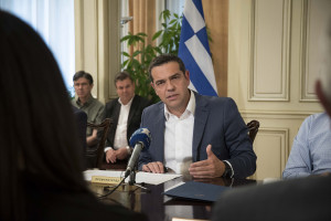 «Γέφυρα» για προοδευτικό μέτωπο με κορμό τον ΣΥΡΙΖΑ – Πρώτο υπουργικό για τους νέους
