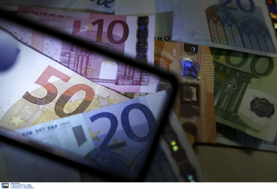 Moody&#039;s και Fitch δίνουν θετικά σήματα για την ελληνική οικονομία