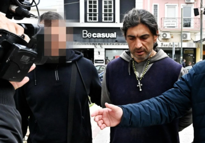 Η αστυνομία απαγόρευσε την είσοδο του Παλαιοχριστιανού πατέρα στο Παίδων
