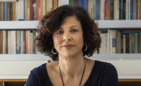 Μαρία Καραμεσίνη: Αύξηση μισθών, εργασία με δικαιώματα, ζωή με αξιοπρέπεια