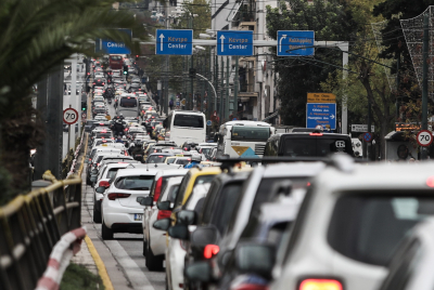Κίνηση στους δρόμους: Μποτιλιάρισμα σε Κηφισό, Λεωφόρο Αθηνών, Συγγρού, Αρδηττού