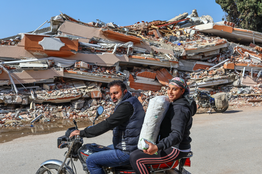 «Χαοτικές» προβλέψεις για το κόστος του σεισμού στην Τουρκία- 100 δις υπολογίζει ο ΟΗΕ και η ΕΕ