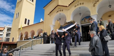 Νίκαια: Κηδεύτηκε ο 39χρονος που δολοφονήθηκε από τον πεθερό του - «Στέλιο συγχώρεσέ με» φώναζε η πεθερά του