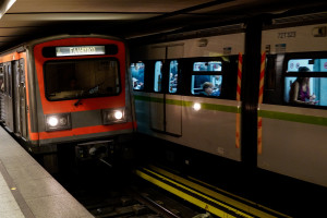 Κλειστοί οι σταθμοί του μετρό Αιγάλεω και Αγία Μαρίνα μετά από τηλεφώνημα για βόμβα