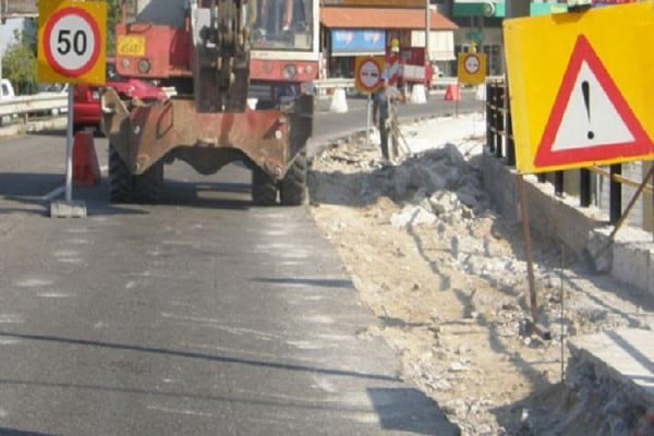 Παρεμβάσεις για τη συντήρηση-ανακατασκευή οδών του Δήμου Αχαρνών