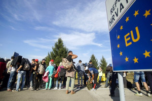 Η Γερμανία διακόπτει την εξέταση αιτήσεων ασύλου ορισμένων Σύρων προσφύγων