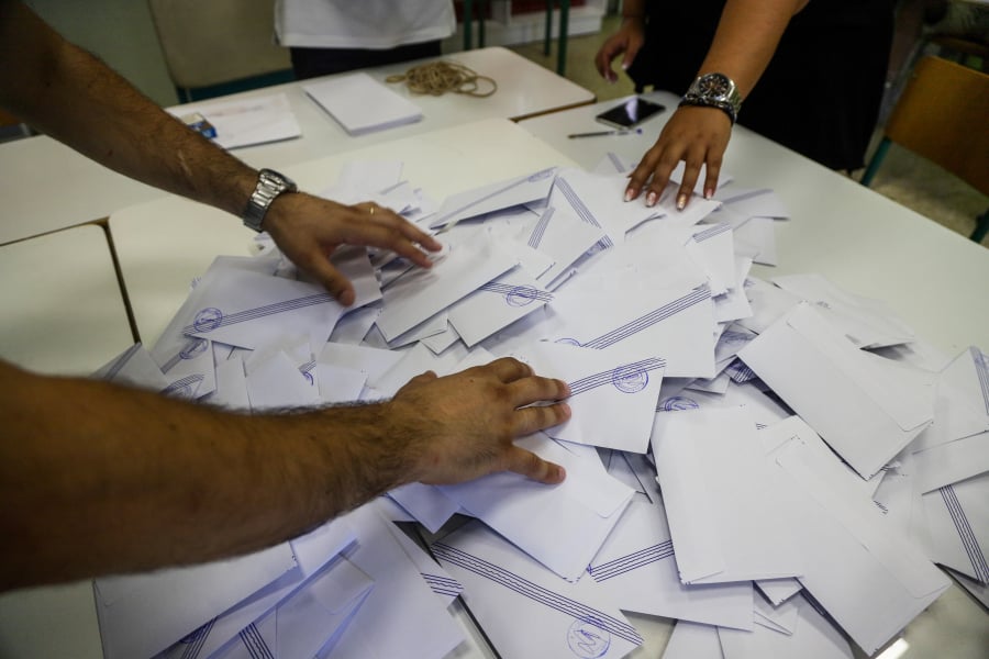Ετεροδημότες: Ανανεώθηκαν οι εκλογικοί κατάλογοι, μάθε που ψηφίζεις στις εκλογές 2023