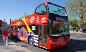 Υπουργείο Μεταφορών: Δεν επιτρέπεται η κυκλοφορία τουριστικών λεωφορείων ανοικτού τύπου σε μη αστικές περιοχές