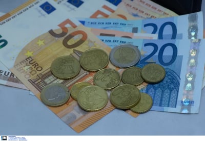 Επιταγή ακρίβειας: Αλλάζουν τα κριτήρια και φέρνουν νέους δικαιούχους - Πότε μπαίνουν τα 250 ευρώ