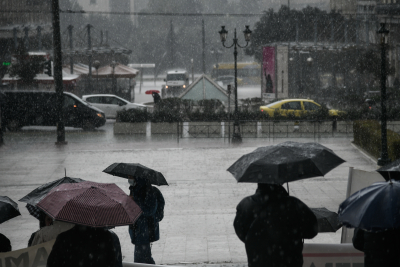 Έκτακτο δελτίο επιδείνωσης καιρού: Έρχεται η «Μπιάνκα» με καταιγίδες, χιόνια και θυελλώδεις ανέμους