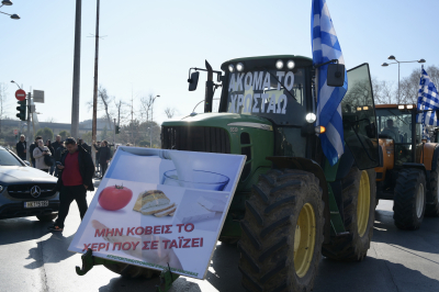 «Αγριεύει» το μέτωπο των αγροτών - Σκληρές αποφάσεις για μπλόκα παντού ή «κάθοδο» στην Αθήνα με 1.000 τρακτέρ