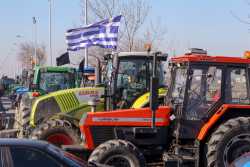 Οι αγρότες της Πελοποννήσου κάνουν «γολγοθά» το ταξίδι για Αθήνα