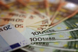 Επίδομα 800 ευρώ: Ποιοι πληρώνονται Μεγάλη Τετάρτη - Οι νέοι δικαιούχοι