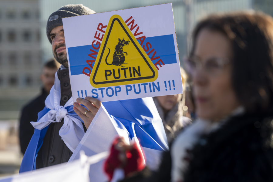 Η Μόσχα προειδοποιεί για μη «εξουσιοδοτημένες» διαδηλώσεις για τον θάνατο Ναβάλνι