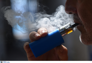 Καταργήστε τα ηλεκτρονικά τσιγάρα λέει ο ΠΟΥ: «Παράγουν ουσίες που προκαλούν καρκίνο»