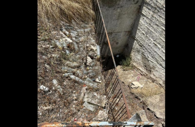 Εικόνες ντροπής στην Εύβοια: Διέλυσαν τάφους, στην επιφάνεια τα οστά