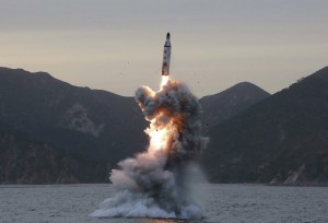 Η Β. Κορέα εκτόξευσε βαλλιστικό πύραυλο