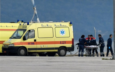 Φωτιά σε ιστιοφόρο στην Κάρυστο: Στο νοσοκομείο τέσσερις επιβαίνοντες
