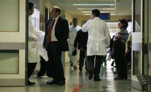 Προκήρυξη 4.000 μονίμων θέσεων απο το ΑΣΕΠ στα νοσοκομεία ζητά η ΠΟΕΔΗΝ