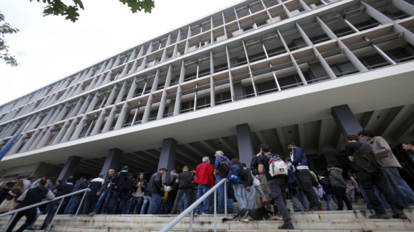 Συγκέντρωση κατά των πλειστηριασμών στα δικαστήρια Θεσσαλονίκης