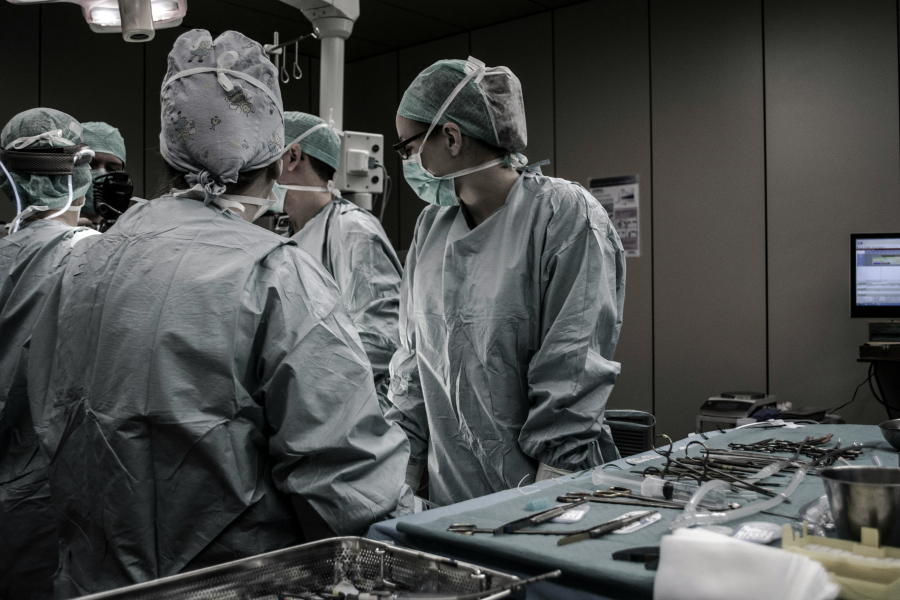 Τα 4 νοσοκομεία του ΕΣΥ στην Αττική και οι Κλινικές που οργανώνουν απογευματινά χειρουργεία