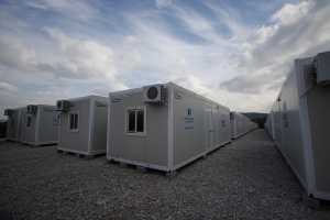 Επιστράτευση προκάτ οικισμών για το κέντρο προσφύγων στην Κω