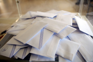 Εκλογές 2019: Θρίλερ με 20 εκλογικούς σάκους που ακόμα... αγνοούνται - «Κόλλησε» η διαδικασία καταμέτρησης