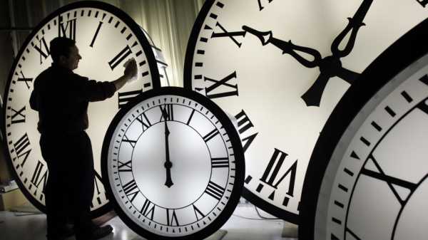 Πότε αλλάζει η ώρα 2017: Πότε θα γυρίσουμε τα ρολόγια μια ώρα μπροστά